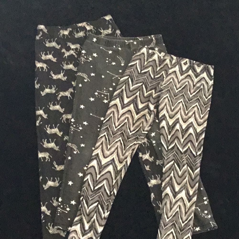 Black/white leggings bundle